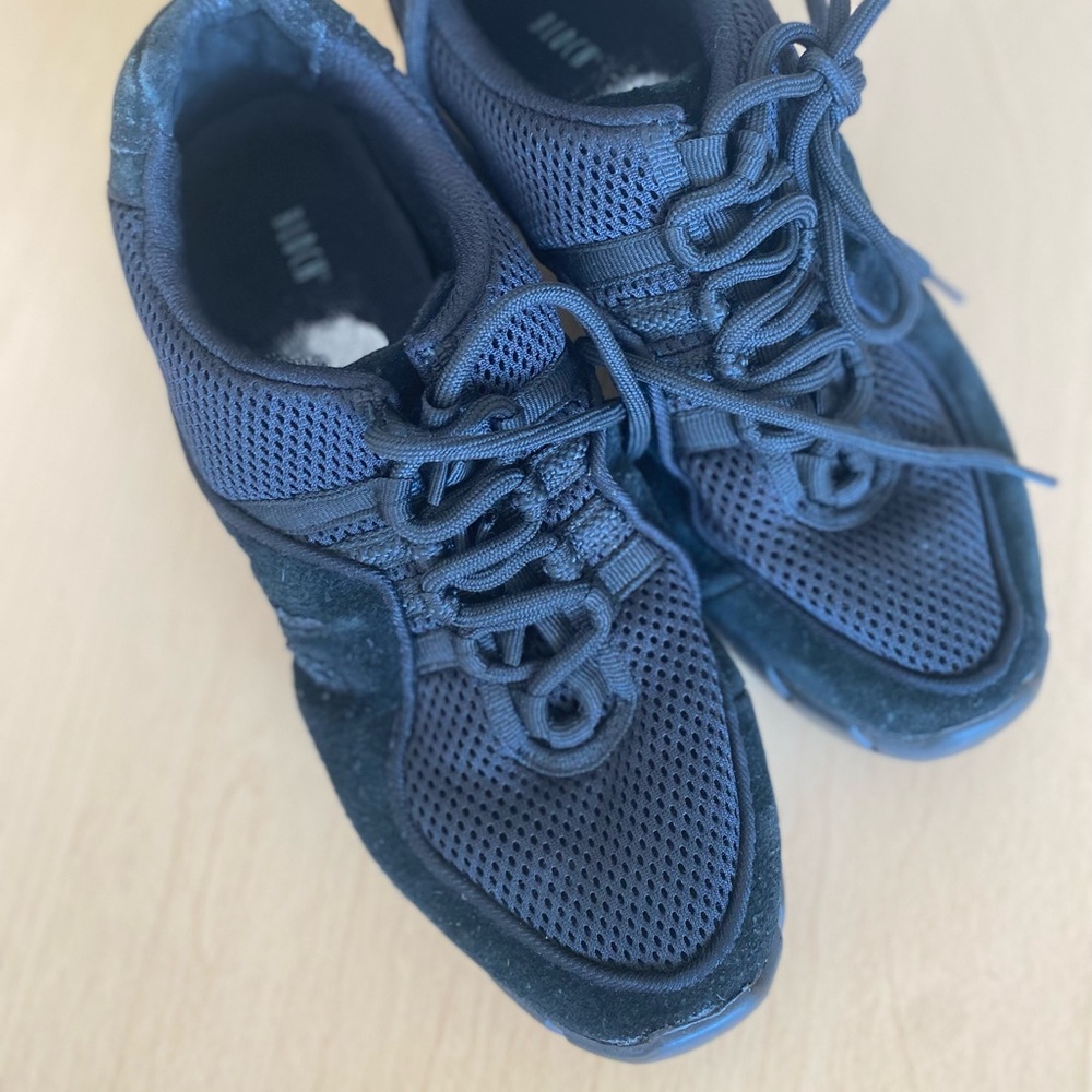 Bloch sneaker dance shoes